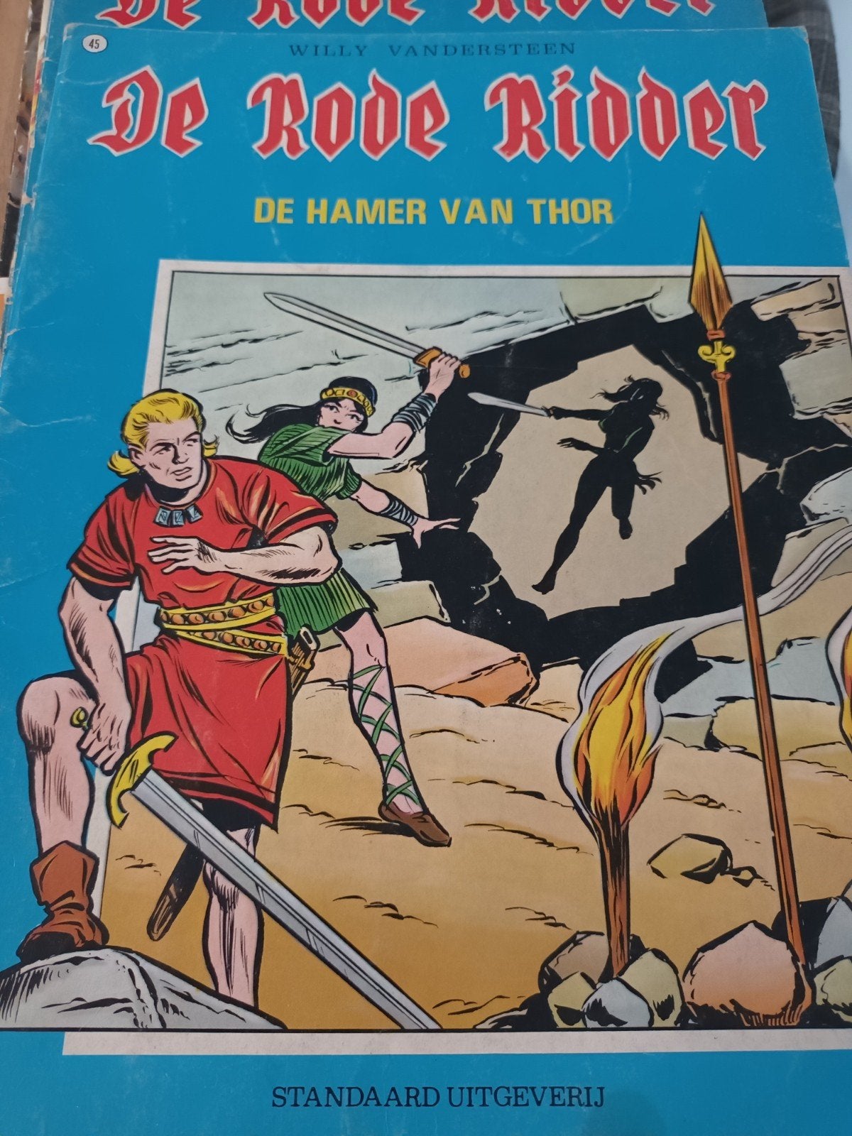 18 strips, Enlèvement