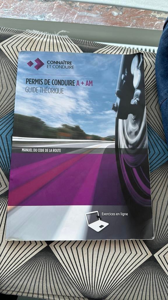Théorie pour moto acheter récemment, Livres, Enlèvement ou Envoi, Comme neuf