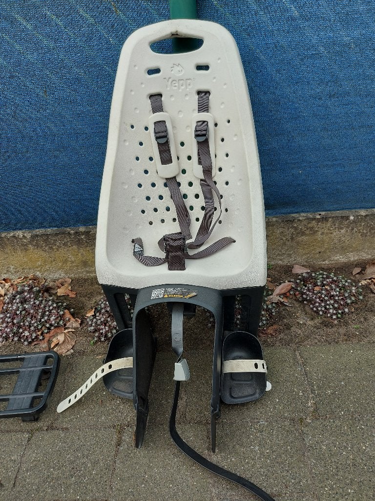 FIETSSTOEL YEPP WIT met easyfit, Fietsen en Brommers, Fietsaccessoires | Fietsstoeltjes, Achterzitje, Yepp (Thule), Ophalen, 15 t/m 25 kg