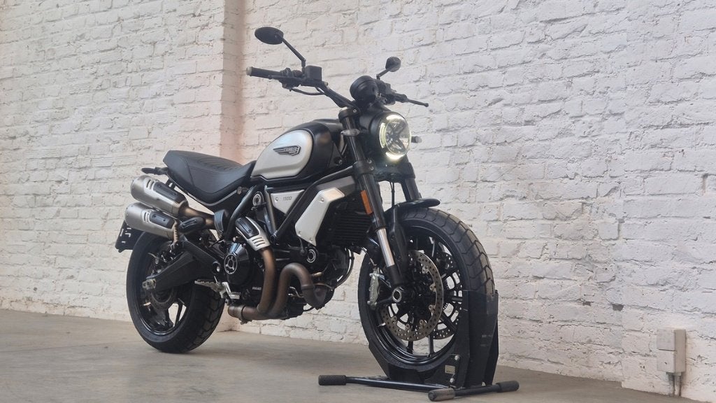 Ducati Scrambler 1100 Dark Pro 2025 300 km  @motomobilia, Motos, Permis Moto A, Entreprise, Plus de 35 kW, 2 cylindres