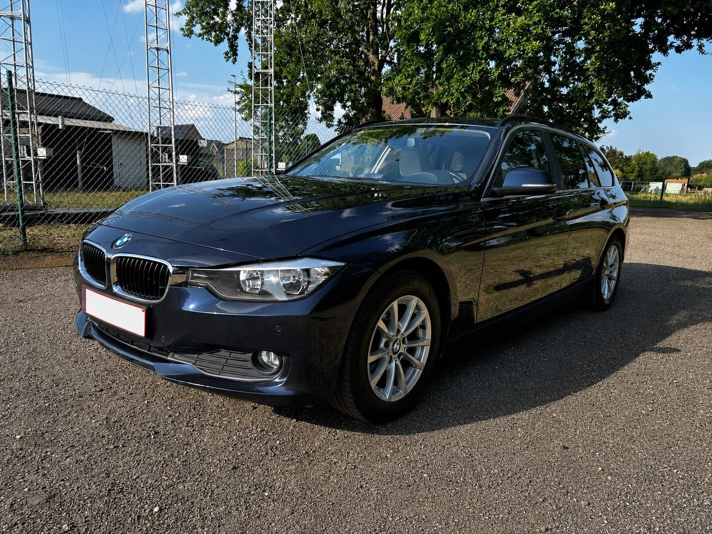 Bmw 318d Leder Navi Euro6b, Autos, BMW, Particulier, Série 3, ABS, Airbags, Air conditionné, Alarme, Climatisation automatique