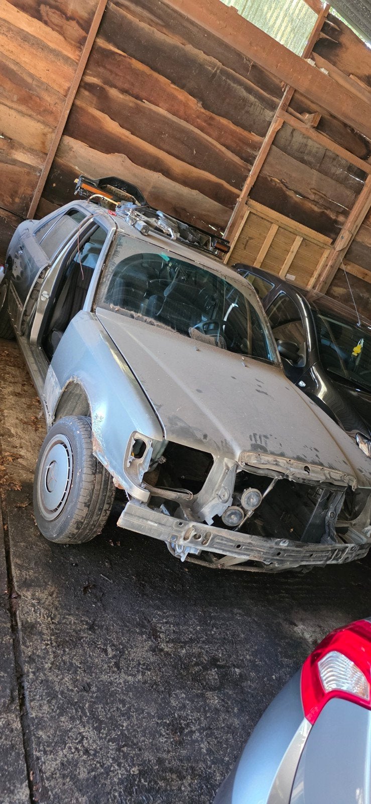 Mercedes 250D W124 in onderdelen te koop, Auto's, Diesel, Particulier, Te koop, 200-Serie