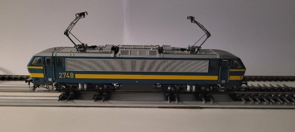 Série 27 n2748 LSMODELS Référence 12564, Autres marques, Enlèvement ou Envoi, Courant alternatif, Utilisé