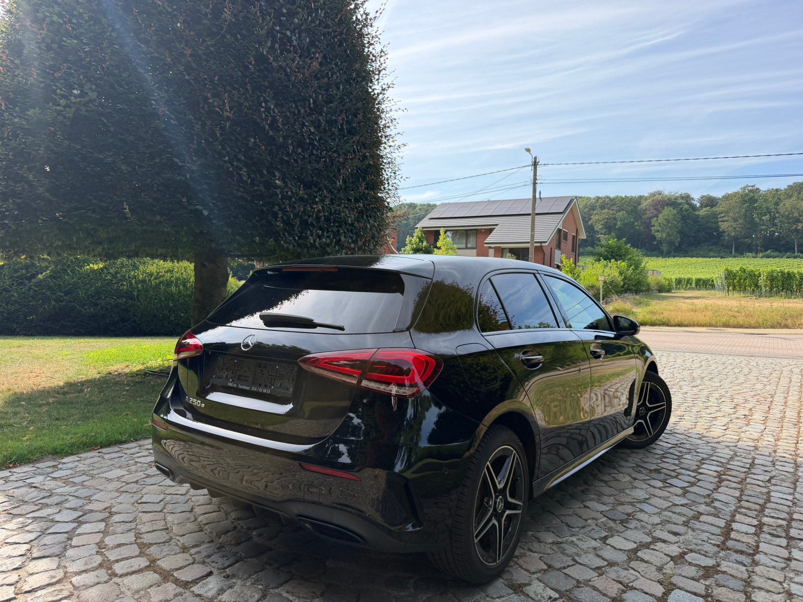 Mercedes A250e - AMG Pakket - 2020 - Hybride - Automaat, Automaat, Euro 6, Alcantara, Zwart