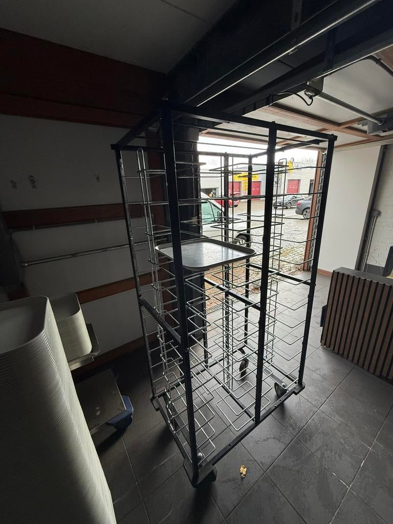 Professionele Dienbladwagen / Afruimwagen – Horeca, Ophalen, Zo goed als nieuw
