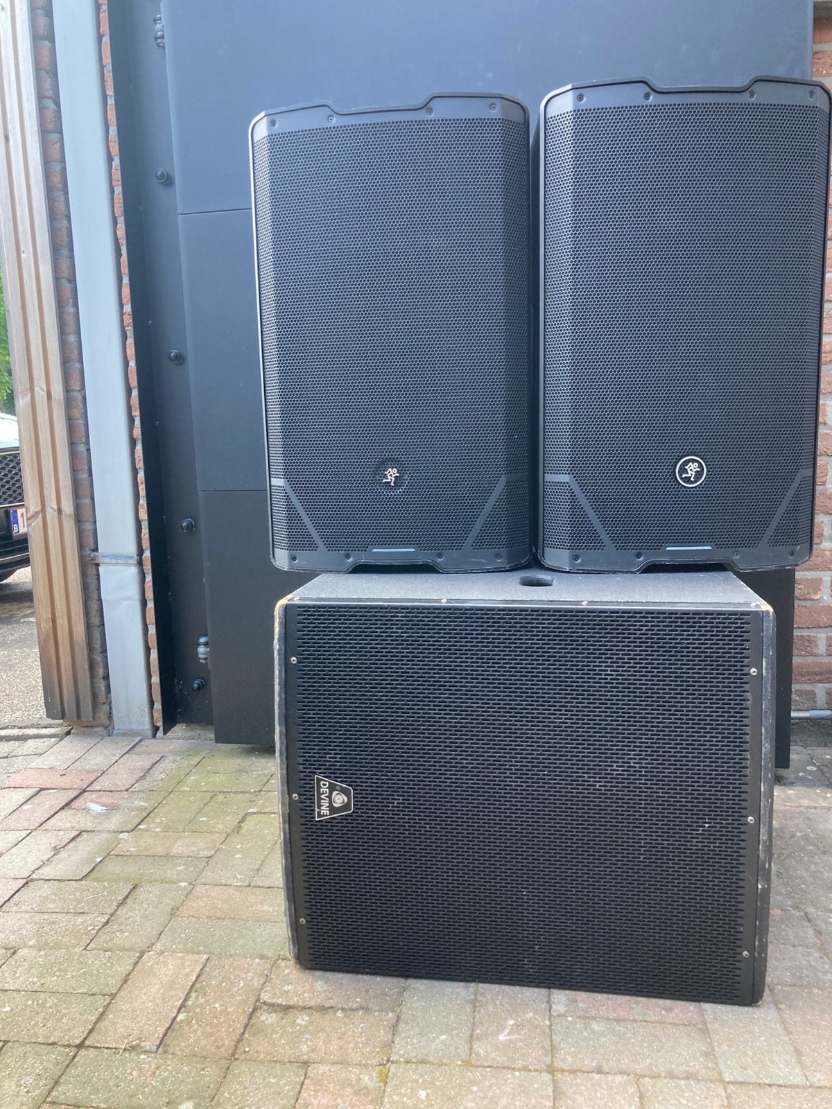 Mackie actief SRT215 set incl sub en mixer, Muziek en Instrumenten, Ophalen, Gebruikt