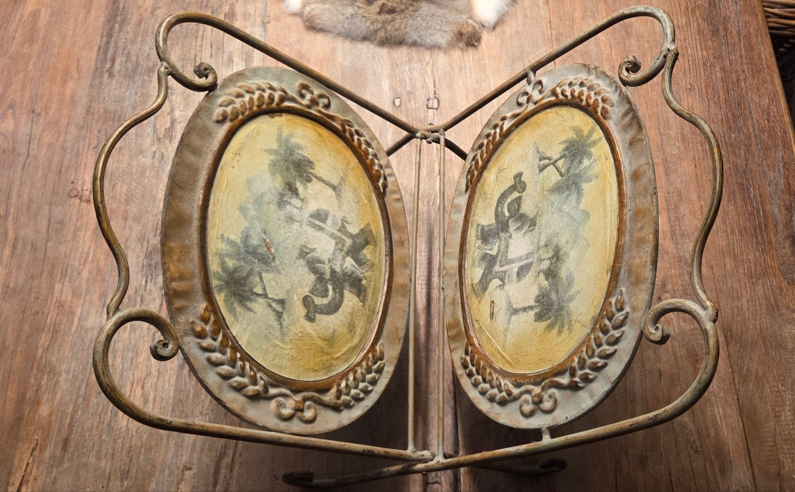 antiek magazinerek met koloniaal deco/olifant/palmbomen, Ophalen of Verzenden