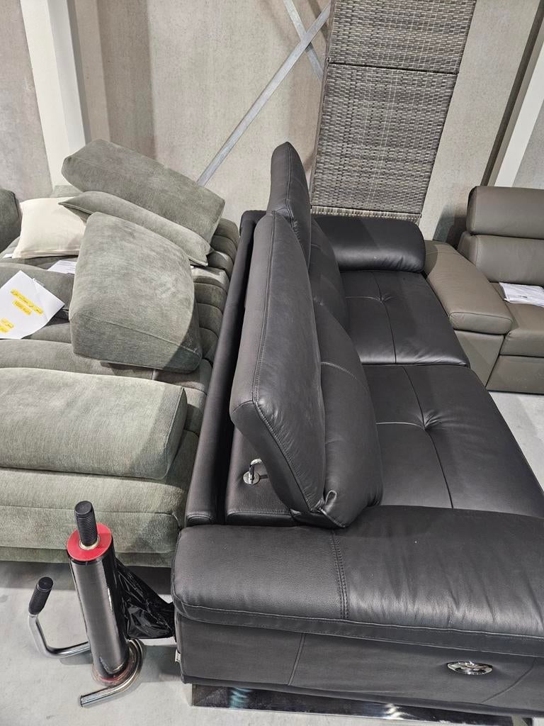 Offre spéciale — Nouveau canapé en cuir de luxe, Enlèvement