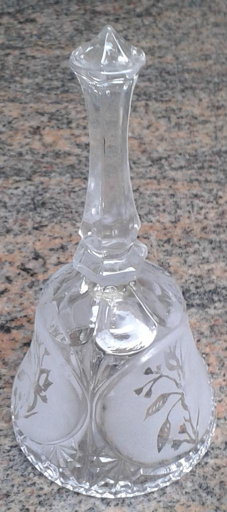 Cloche de table en verre - motif floral gravé, Antiquités & Art, Enlèvement