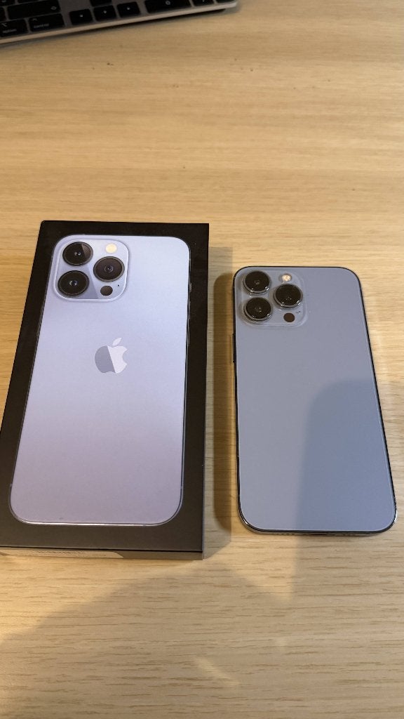 iPhone 13 Pro 256 GB Sierra Blue, Blauw, IPhone 13, Zo goed als nieuw, Zonder simlock