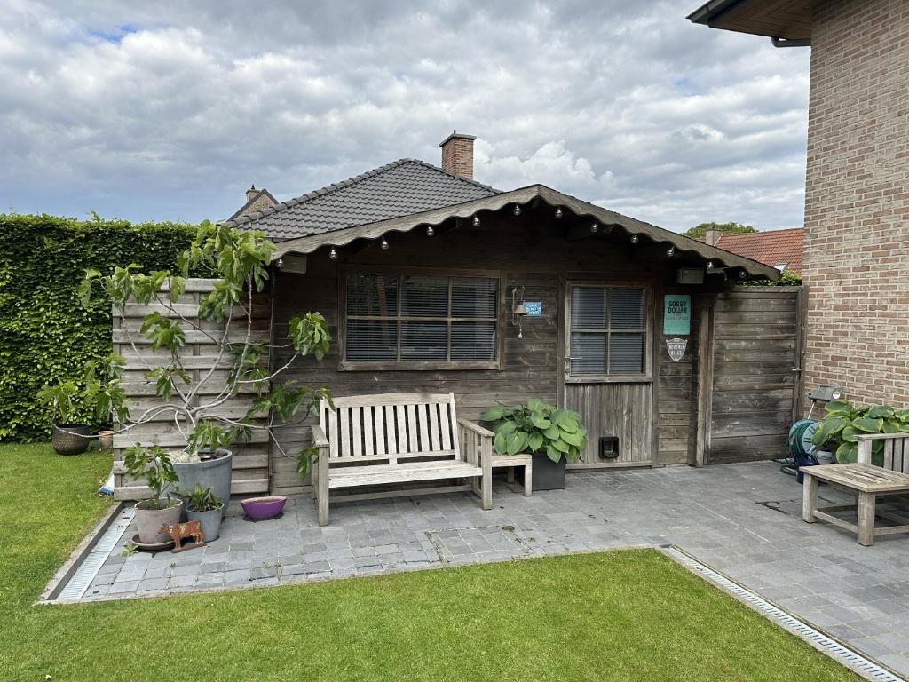 Tuinhuis af te breken en gratis mee te nemen, Tuin en Terras, Tuinhuizen, Ophalen, Gebruikt, Tuinhuis, 1 raam