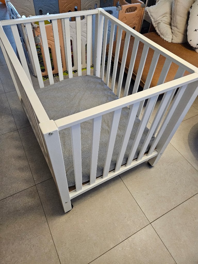 Park quax mila wit met bekleding, Kinderen en Baby's, Babyparken, Ophalen, Gebruikt, Vierkant, In hoogte verstelbaar