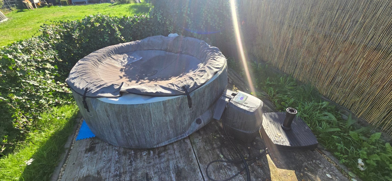 DONNE Jacuzzi gonflable INTEX – À réparer ou pour pièces, Enlèvement