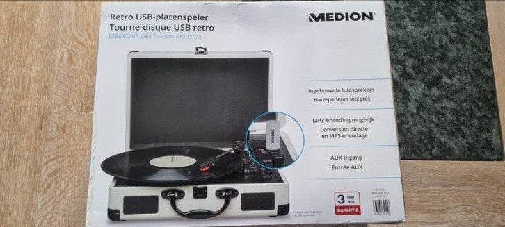 Tourne disque Neuf Platine Médion Life MD 43709, TV, Hi-fi & Vidéo, Tourne-disques, Enlèvement