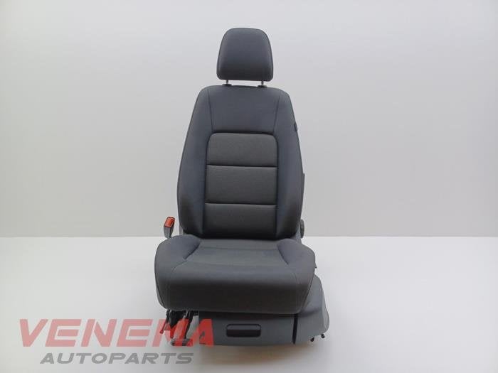 Stoel links van een Volkswagen Golf Sportsvan, Gebruikt, -, Volkswagen, -