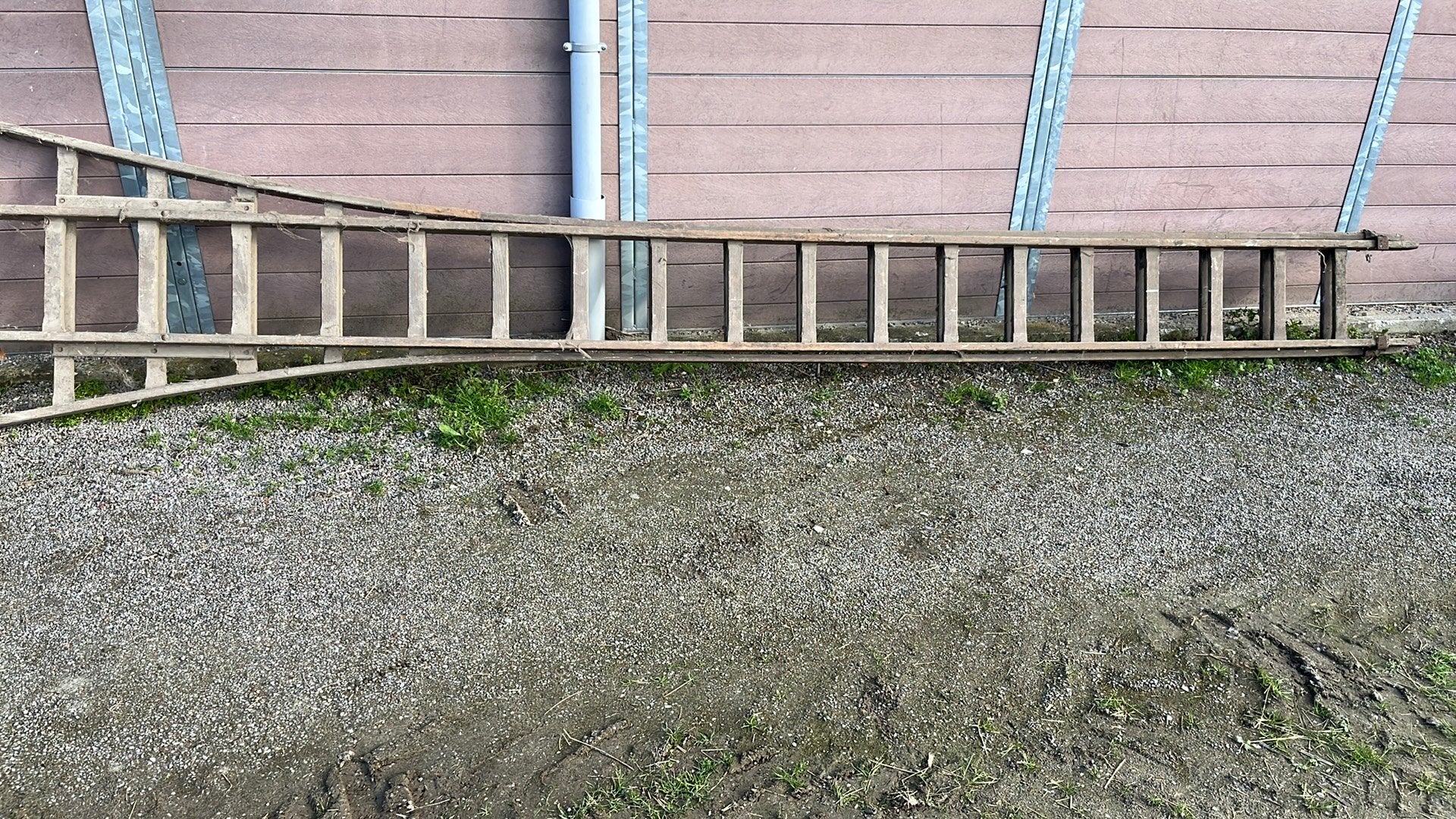 Uitschuifbare houten ladder, Doe-het-zelf en Bouw, Ophalen, Ladder