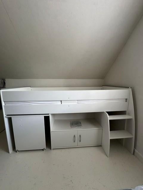 Halfhoogslaper met bureau Upside Down 90x200 exclu matras, Huis en Inrichting, Slaapkamer | Bedden, Ophalen, Overige materialen