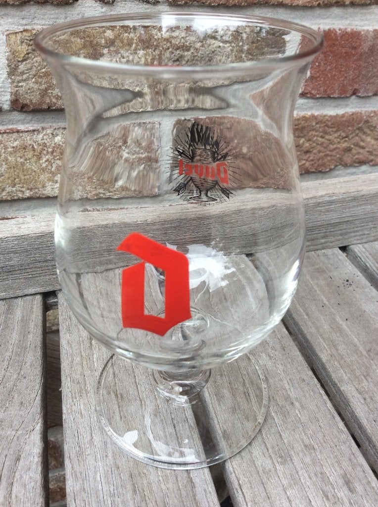 DUVEL GLAS RODE OPDRUK 33 CL ZO GOED ALS NIEUW, Verzamelen, Ophalen of Verzenden, Zo goed als nieuw, Glas of Glazen, Duvel