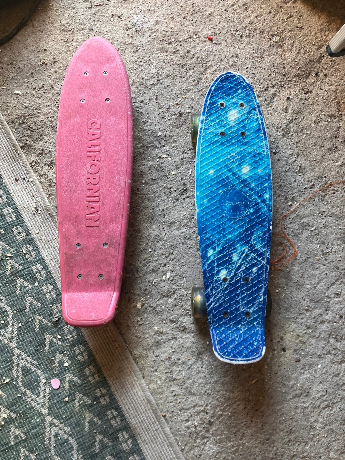 Twee gratis skateboarden, Enlèvement, Utilisé