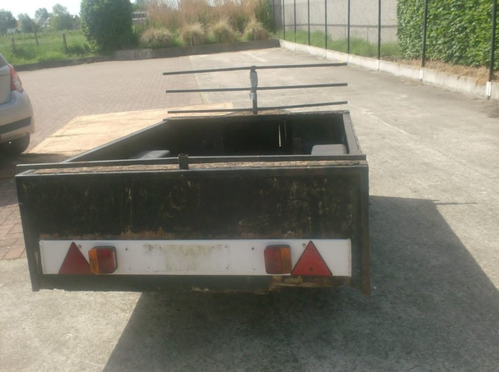 aanhangwagen remork gebruikt maar nog altijd sterk, Ophalen