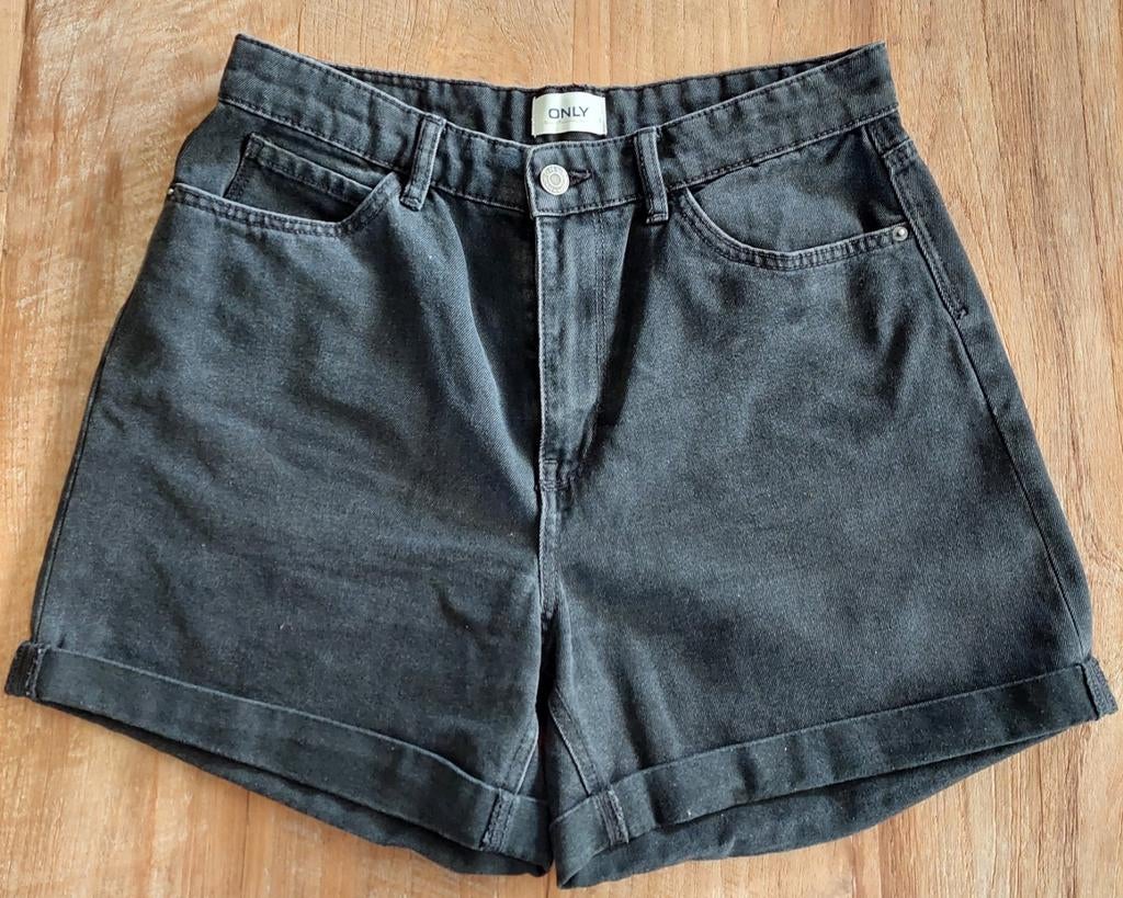 Short noir pour femme Taille M uniquement, Vêtements | Femmes, Only, Enlèvement, Taille 38/40 (M), Noir