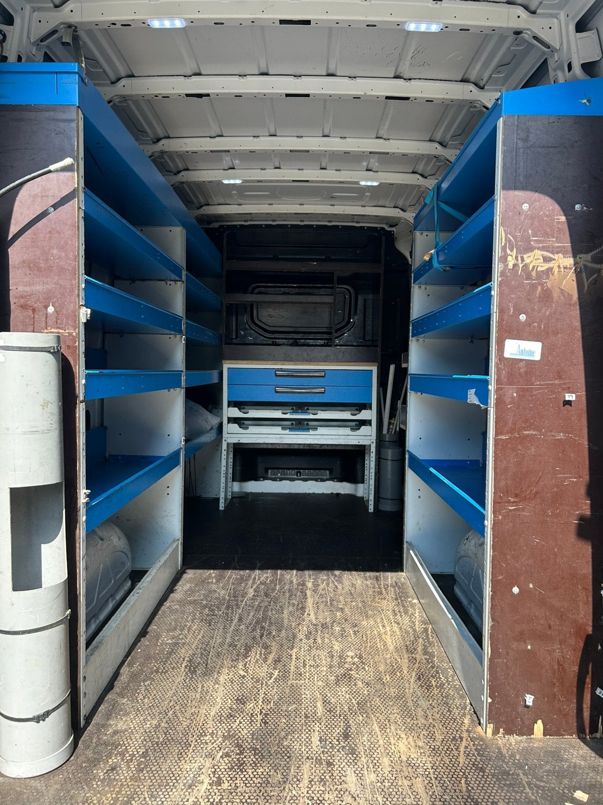 Étagère aménagement camionnette, Enlèvement