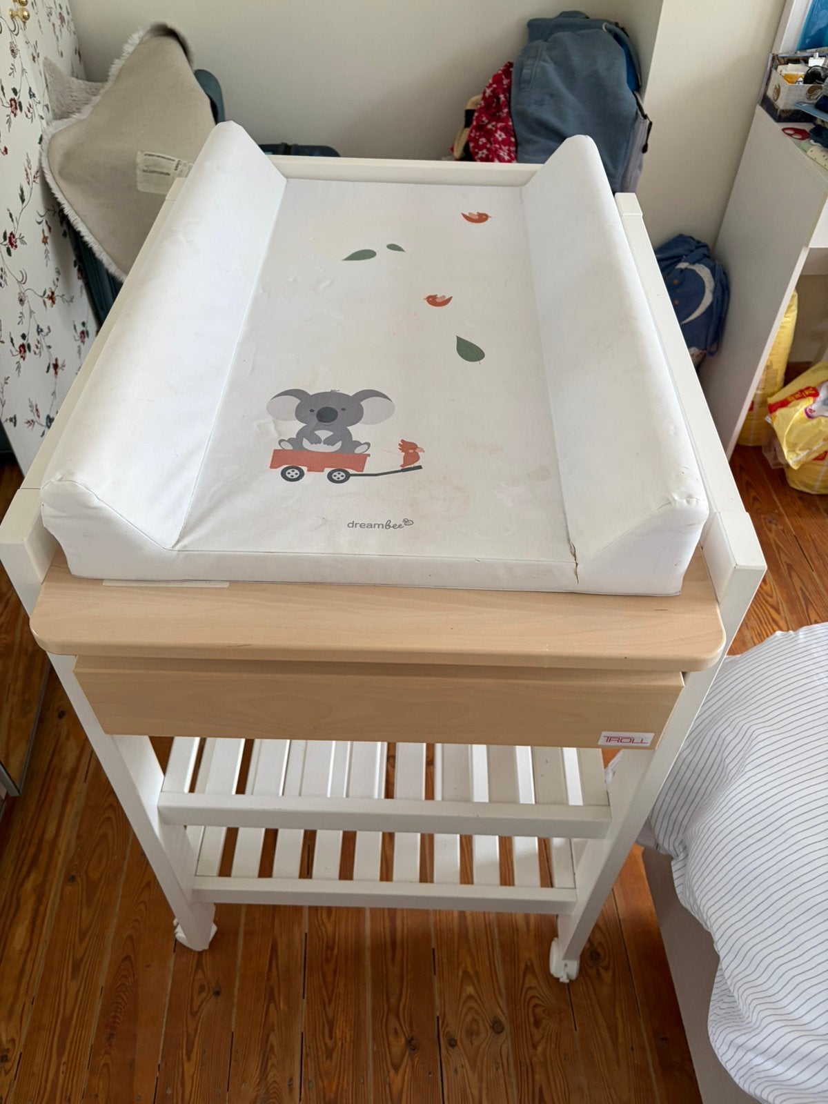 Table à langer Troll Nursery avec matelas – bon état, Enlèvement ou Envoi, Neuf, Autres types
