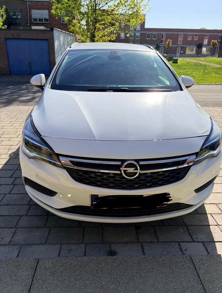 Opel Astra Sports Tourer AUTOMATIC 2016, Auto's, Euro 6, Wit, Particulier, Astra