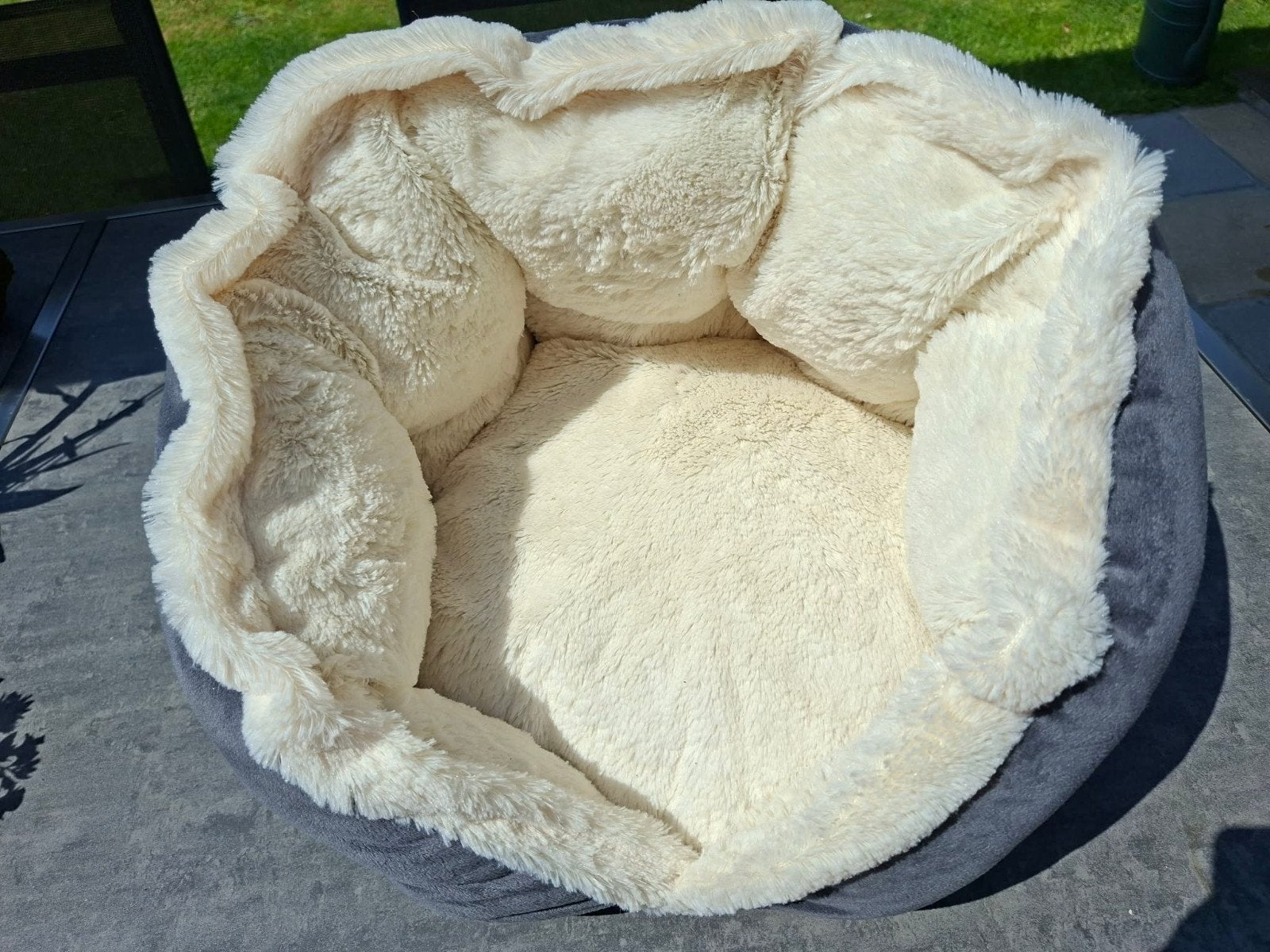 Nieuwe katten- of hondenmand (kleiner ras of puppy), Ophalen, Nieuw