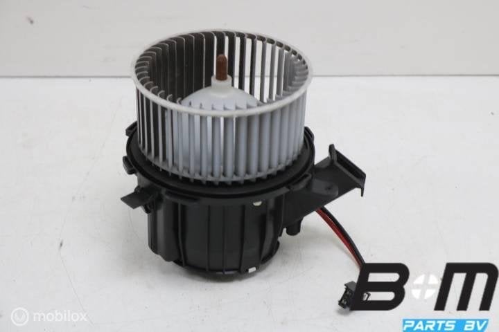 Aanjager Audi A5 8T RHD 8T2820021, Utilisé