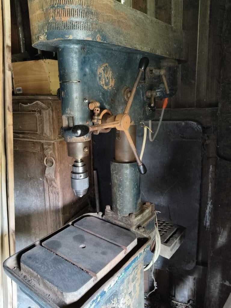 Kolomboormachine, Ophalen, Boormachine