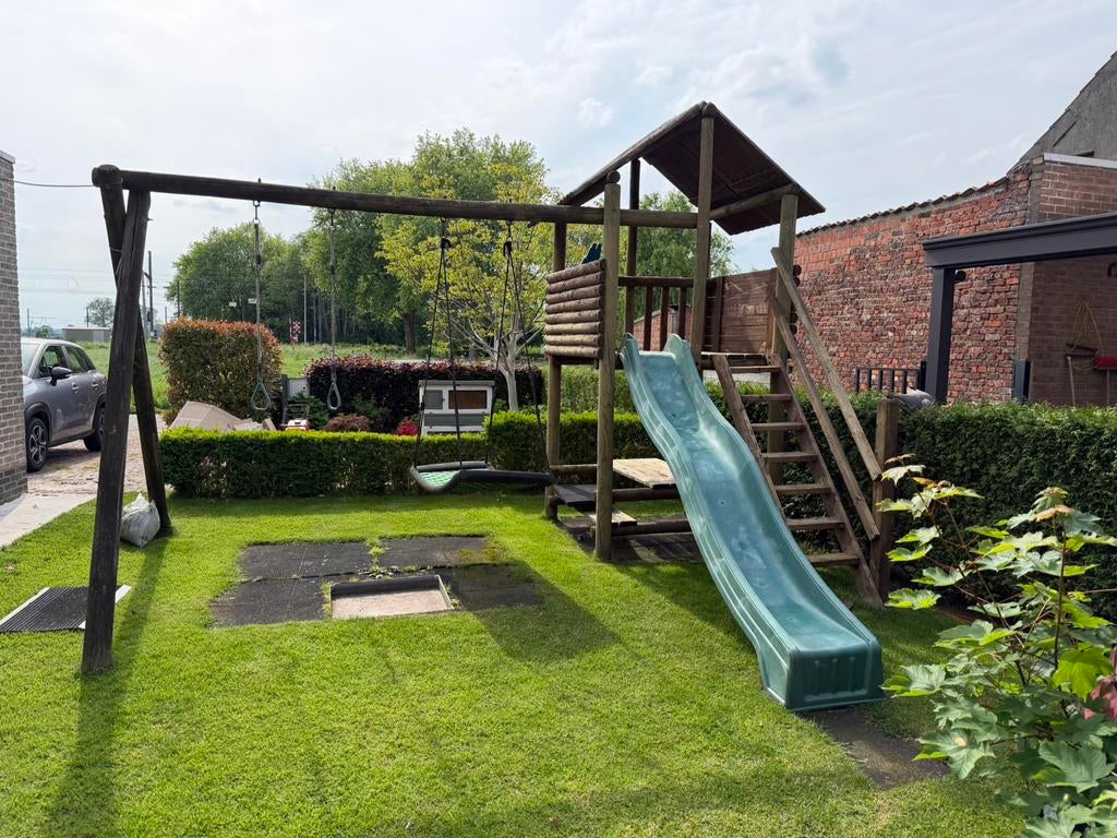 Speelhuisje met glijbaan en schommel, Enlèvement, Utilisé, Balançoire