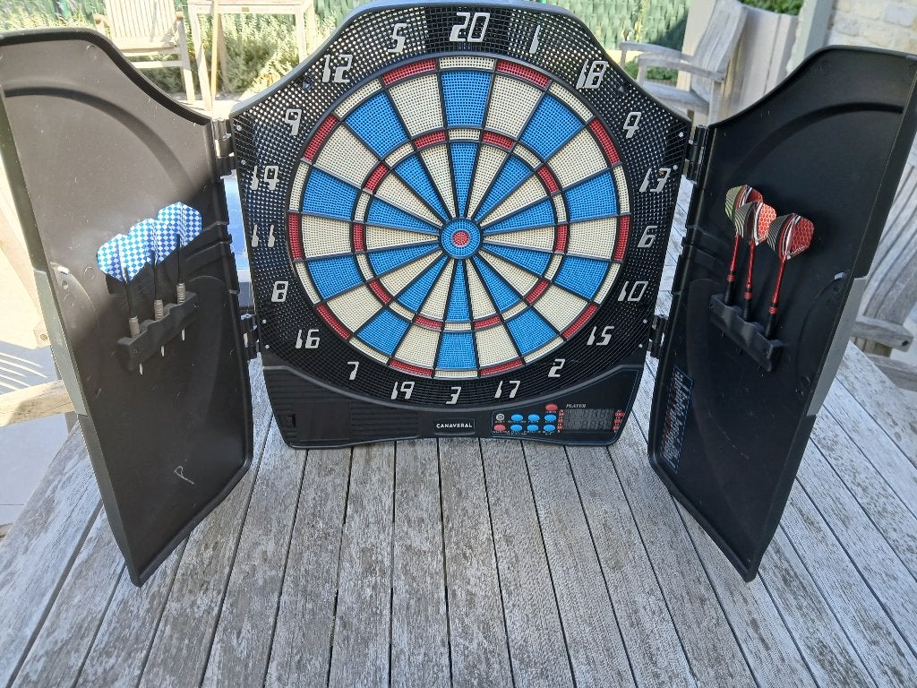 Elektronisch dartsblok + 6 pijlen, Enlèvement, Comme neuf, Cible de fléchettes avec fléchettes, Électronique
