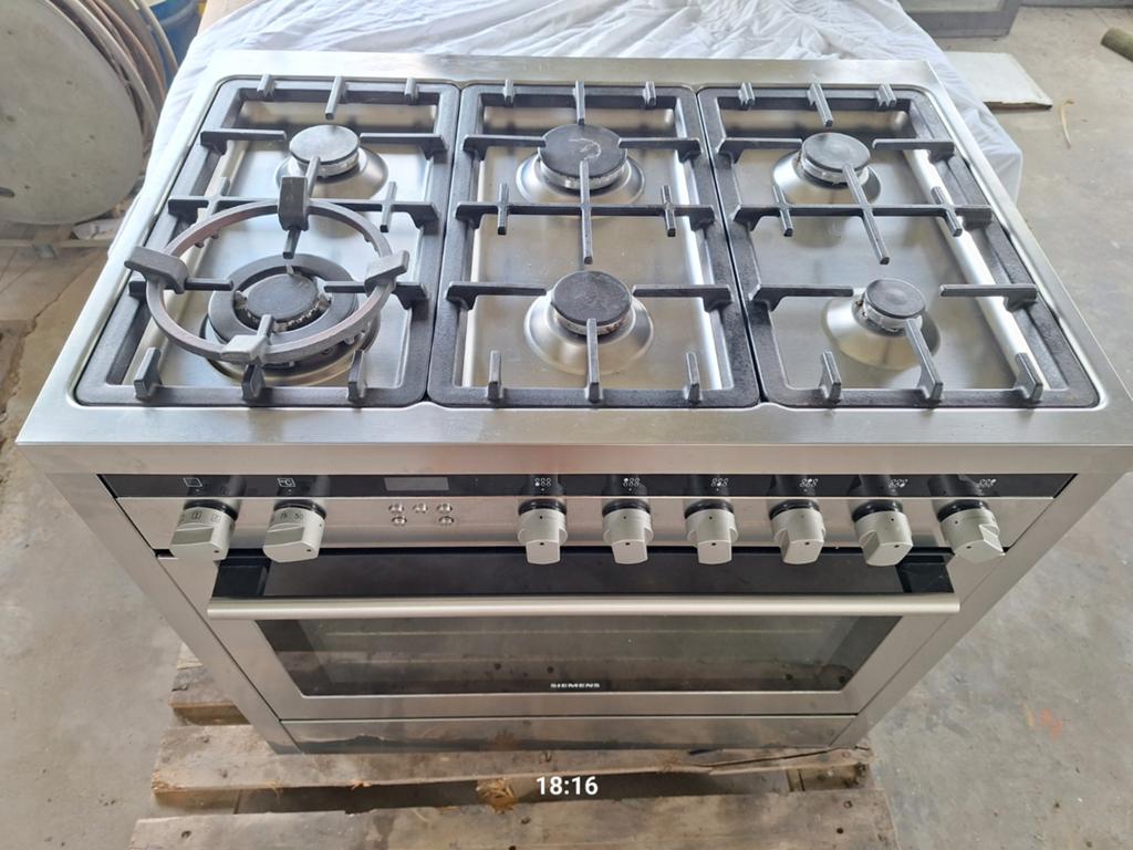 Cuisinière à gaz Siemens à 6 cuves - Comme neuve, Enlèvement
