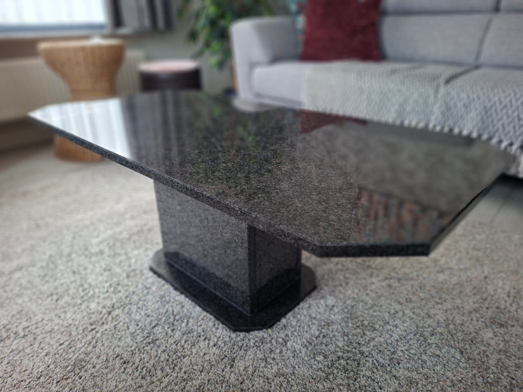 Salontafel in graniet, Huis en Inrichting, Ophalen, Gebruikt, 100 tot 150 cm, 50 tot 100 cm