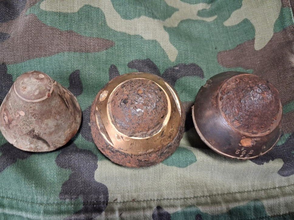bodemvondst 3 artillerie koppen, Ophalen of Verzenden