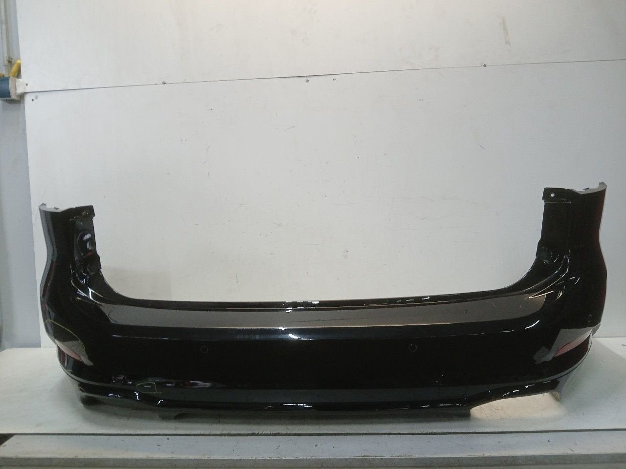 Bumper achter Ford Focus, Auto-onderdelen, Onderdelen@venauto.nl, Van der Ven Autorecycling B.V., Gebruikt, Ettenseweg 76, 4706 PB Roosendaal, The Netherlands