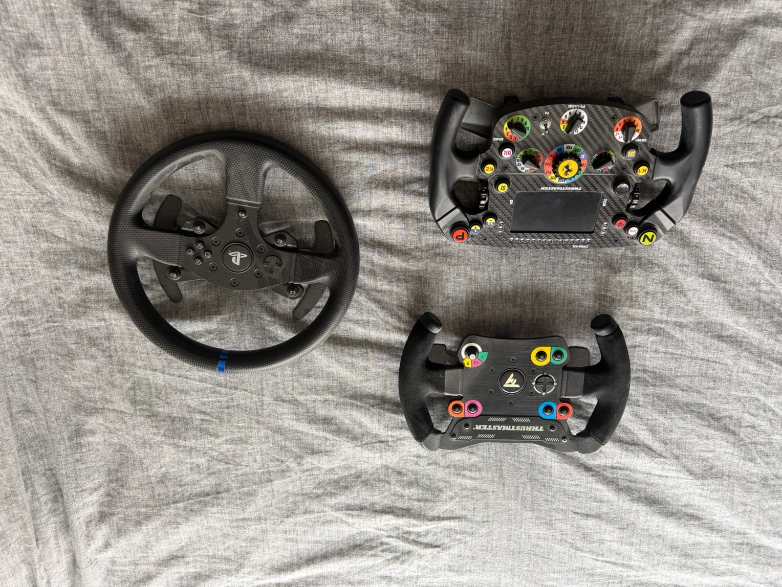Trustmaster t300 + sf1000 + pedalen t-lmc + playseat, Enlèvement, Comme neuf