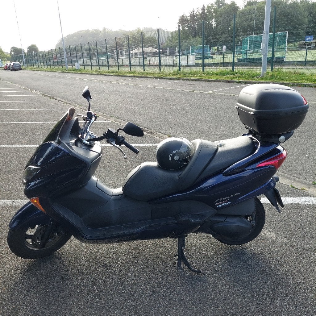 HONDA FORZA MAXI-SCOOTER, Ophalen, Gebruikt