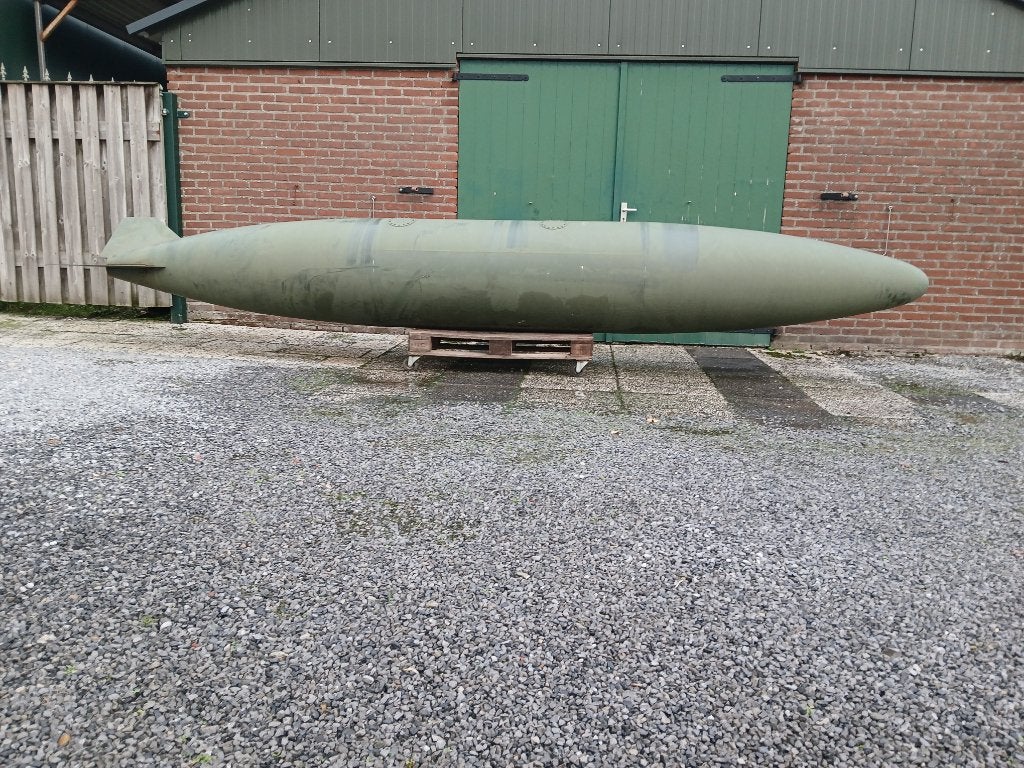 Raket torpedo bom, Ophalen, Luchtmacht, Kunstobject