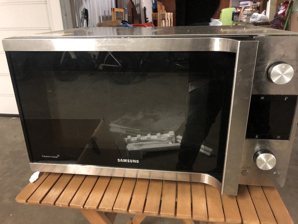 Four micro-combi Samsung, Enlèvement, Utilisé, 45 à 60 cm, Moins de 45 cm
