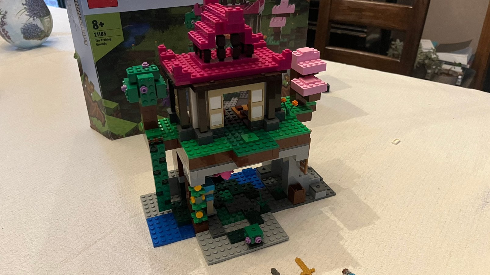 LEGO Minecraft 21183 – The Training Grounds, Ophalen of Verzenden, Zo goed als nieuw, Lego, Minecraft
