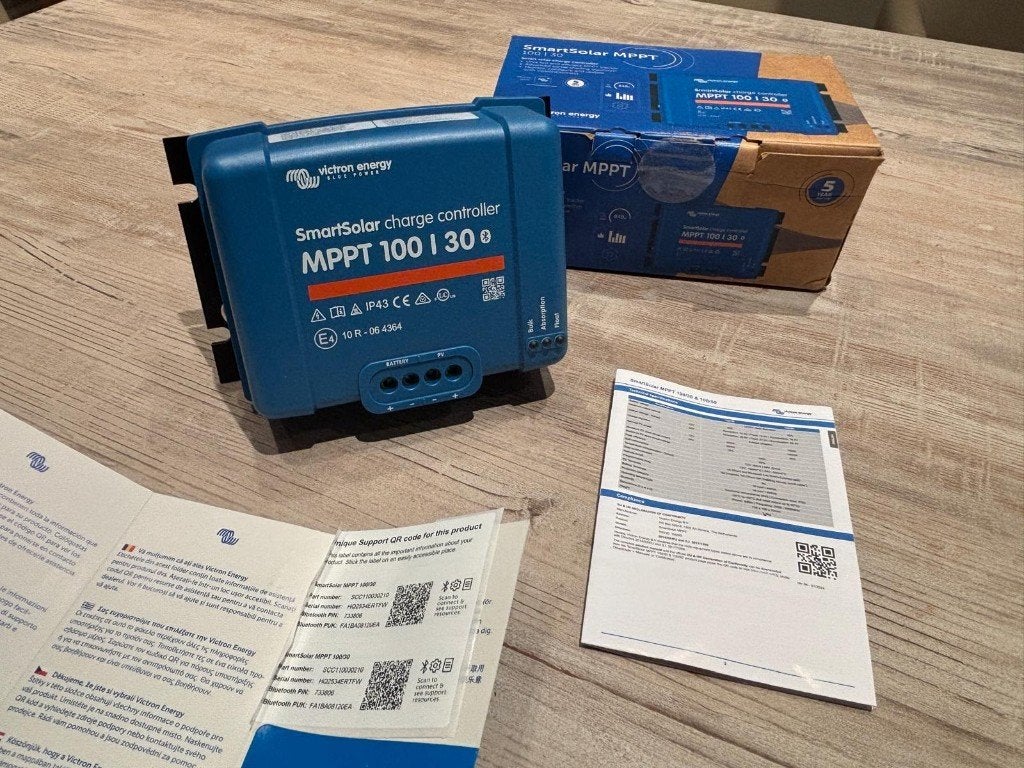 Victron SmartSolar MPPT 100/30 12/24V 30A – Nieuwstaat, Ophalen of Verzenden, Nieuw
