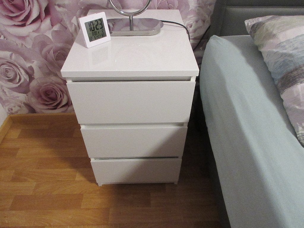 2 TABLES DE CHEVET (ou bureau, etc)), 70 cm ou plus, Comme neuf, Moins de 45 cm, Enlèvement