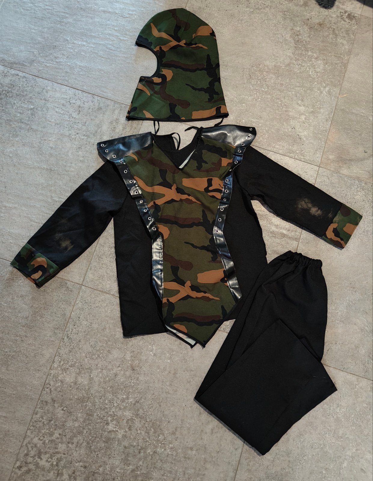 verkleedkledij ninja / leger maat 140, Ophalen of Verzenden, Gebruikt, 134 t/m 140, Jongen