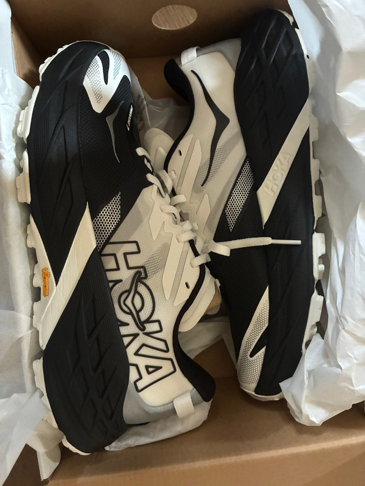 Hoka loopschoenen speedgoat 7, Sport en Fitness, Loopsport en Atletiek, Ophalen, Nieuw