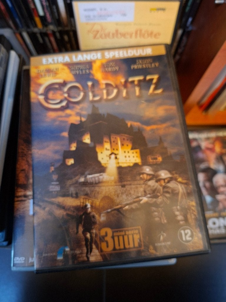 dvd - colditz - 3uur mini serie, Cd's en Dvd's, Engels, Nederlands, Ophalen of Verzenden, Zo goed als nieuw