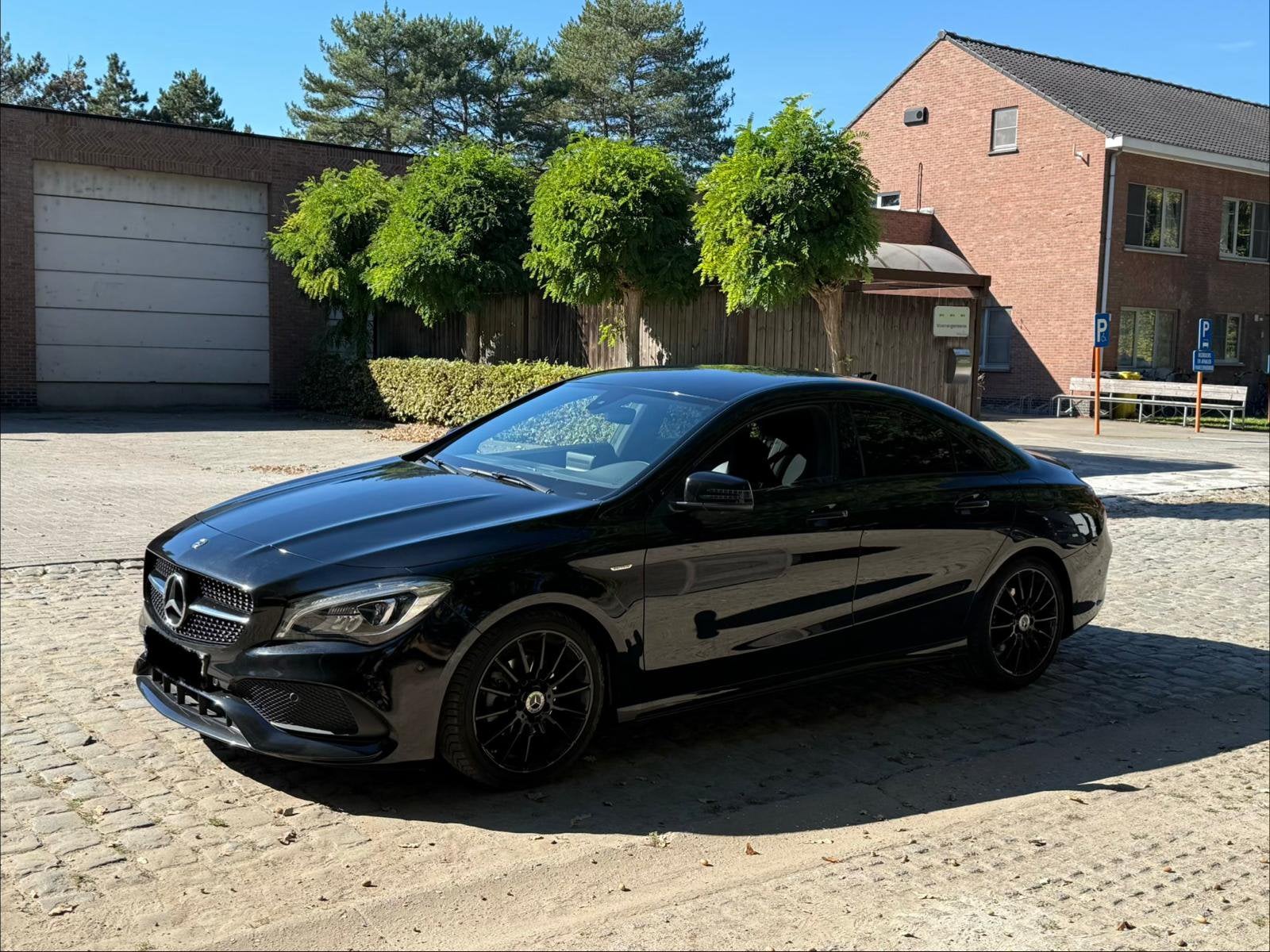 Mercedes CLA Automaat Benzine Amg - Edition 2019, CLA, Bi-Xenon koplampen, 1600 cc, Zwart