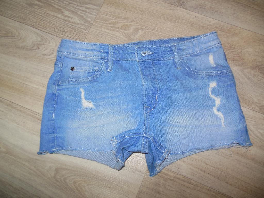 jeansshort 146, Kinderen en Baby's, Kinderkleding | Maat 146, Ophalen of Verzenden, Meisje, Broek