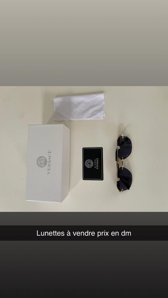 Lunettes prada et versace, Enlèvement, Comme neuf
